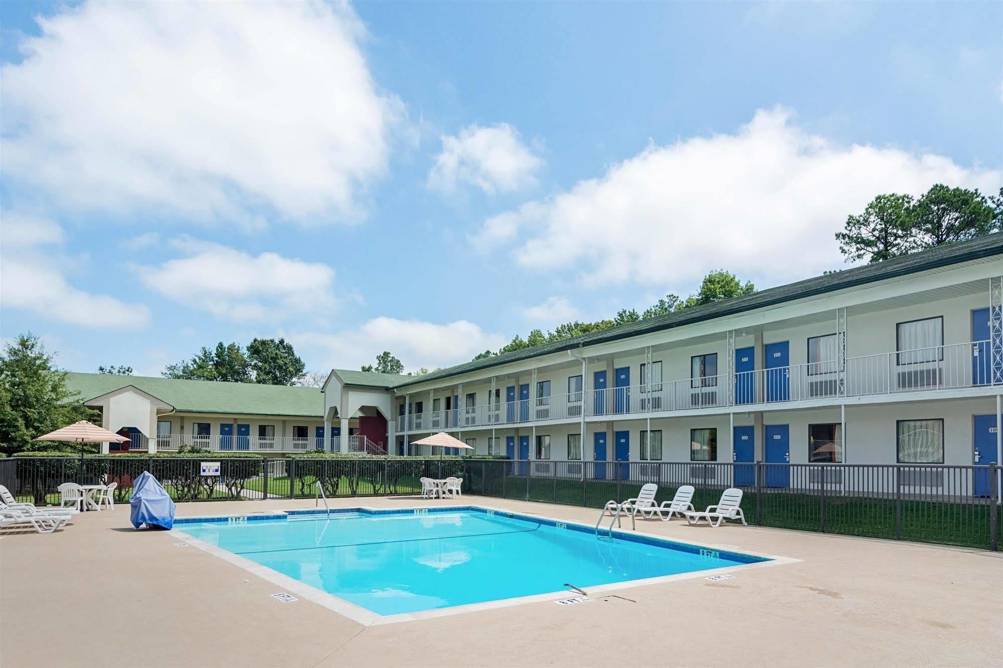 Motel 6-Gainesville, Ga Екстер'єр фото